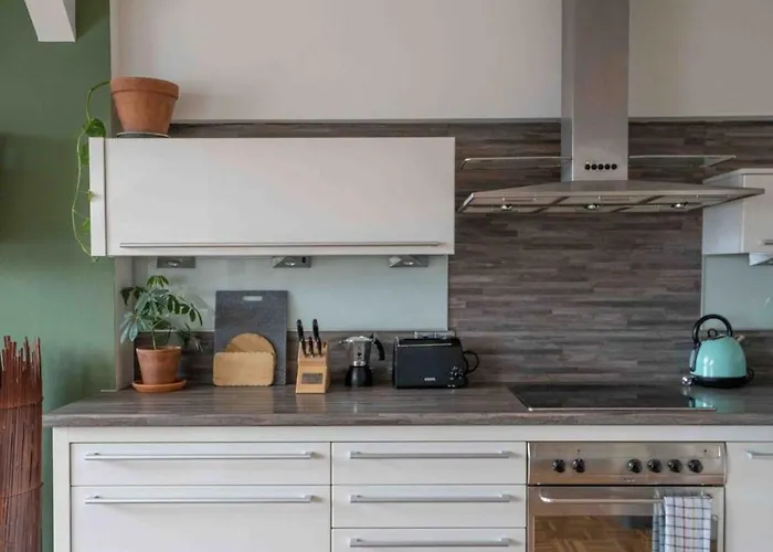 Bright Secret Spot Griesplatz